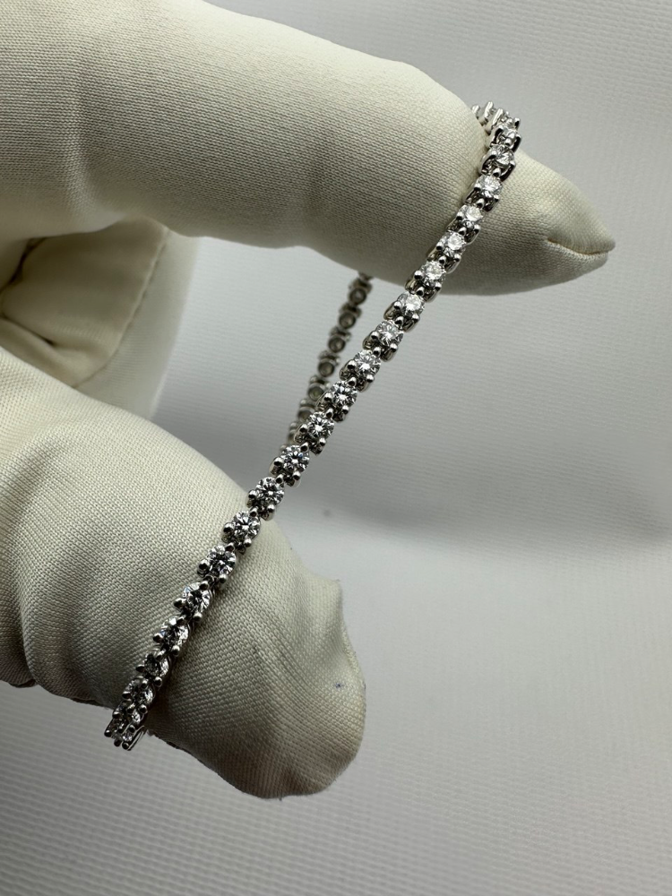 Браслет Harry Winston из платины с бриллиантами