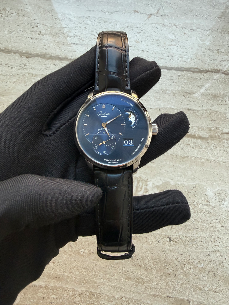 Часы Glashütte Original Original PanoMaticLunar Steel 40 mm 1-90-02-46-32-35