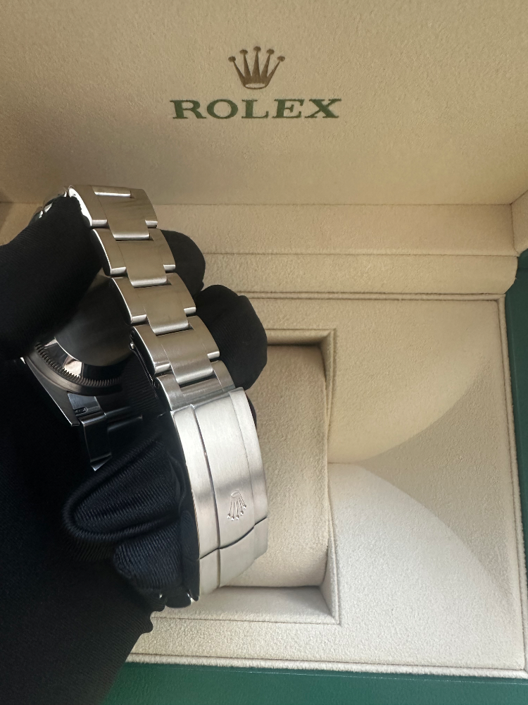 Часы Rolex Oyster Perpetual 36mm 126000-0005