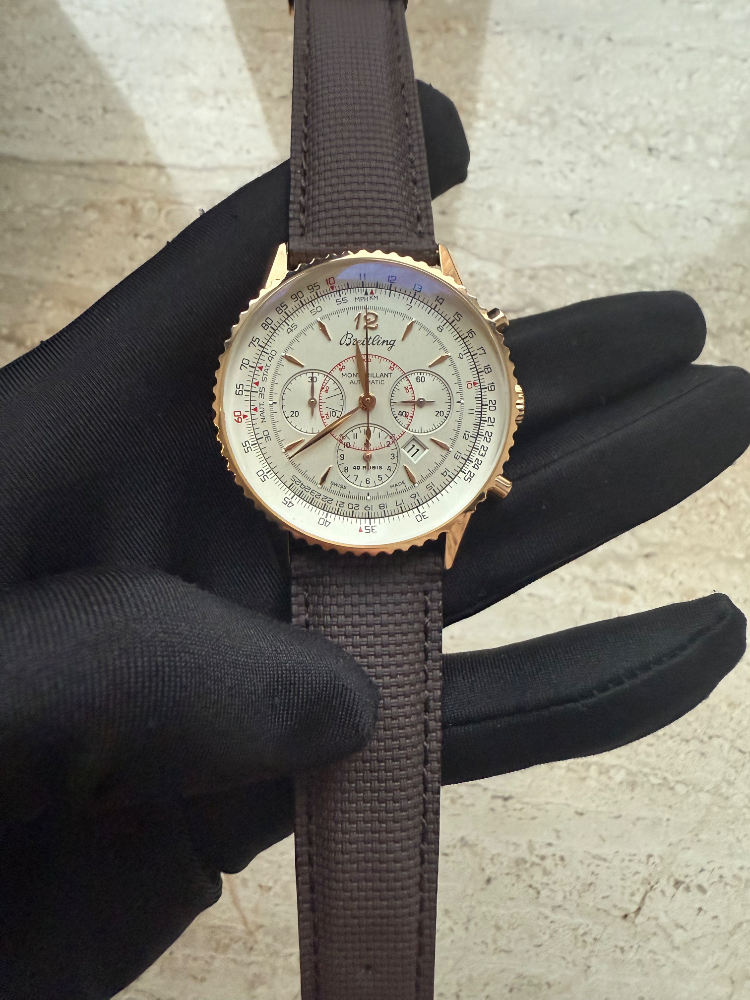 Часы Breitling Navitimer Montbrilliant 38 мм H41330