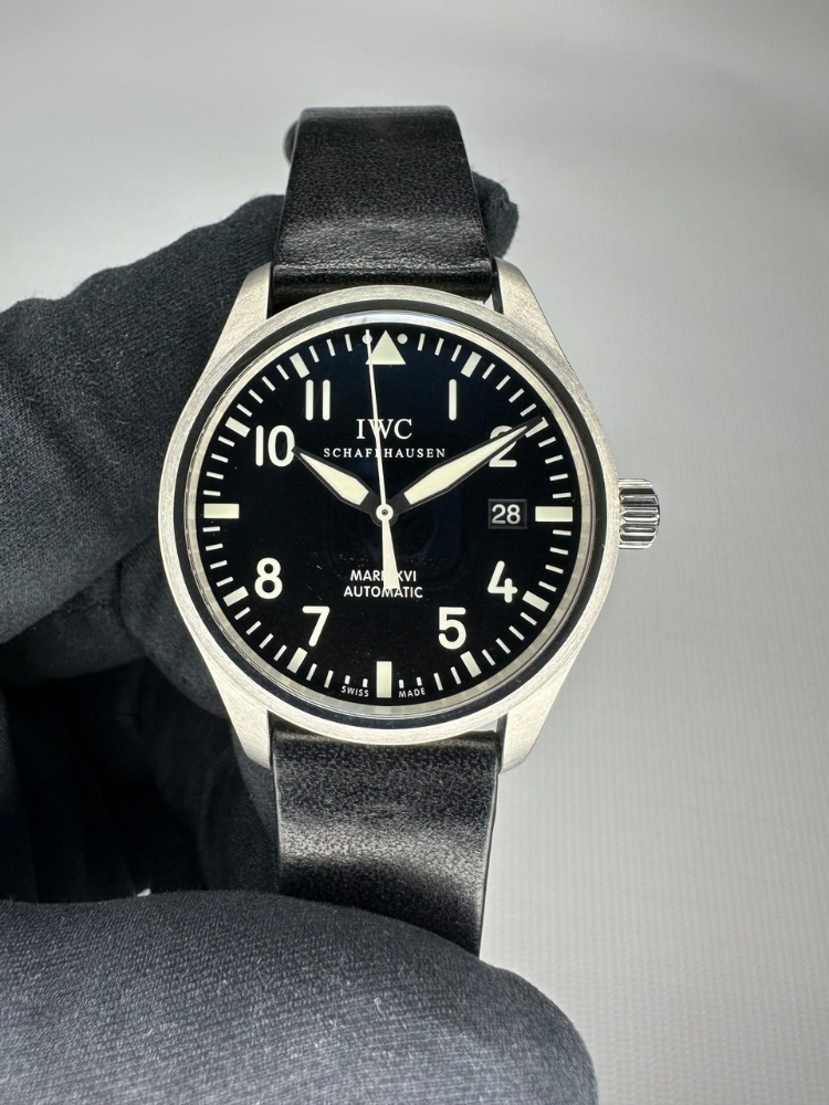 Часы IWC Pillot s Watches Mark XVI IW325501