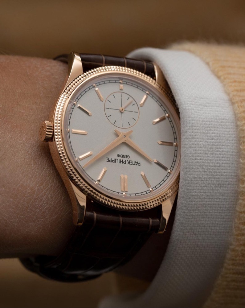 Часы Patek Philippe Calatrava 6119R-001.