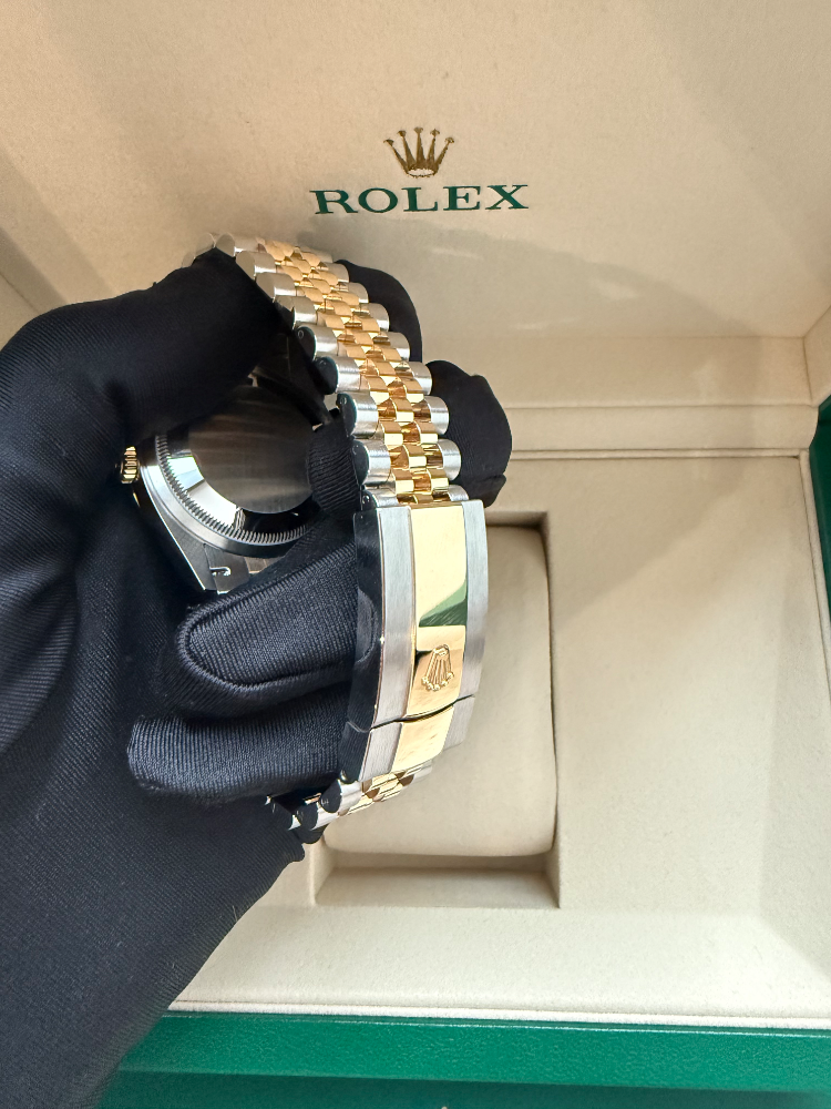 Часы Rolex DateJust 36mm Steel and Yellow gold 126233-0035