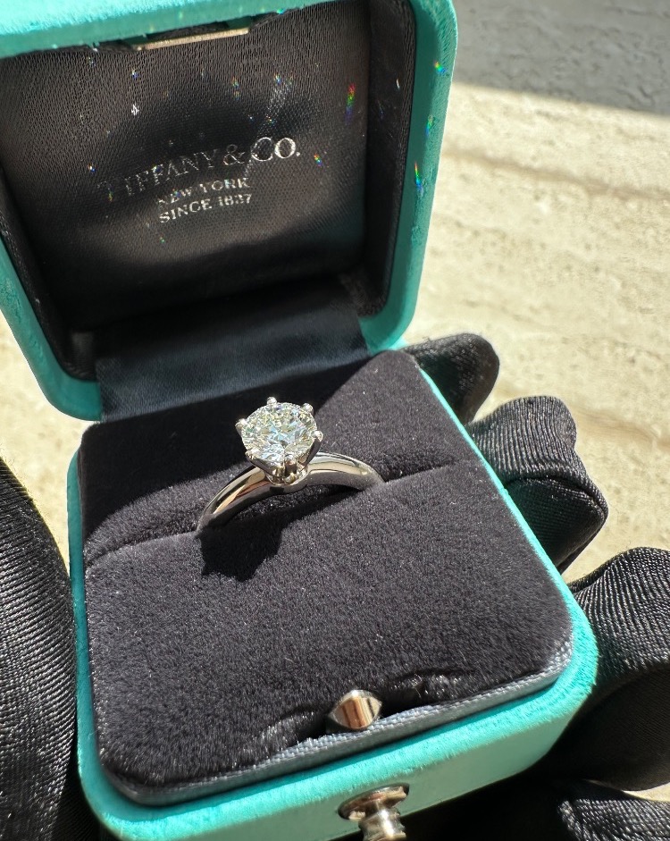 Кольцо Tiffany&Co. Engagement Ring with a Tiffany True Diamond 1 01ct I/VS1