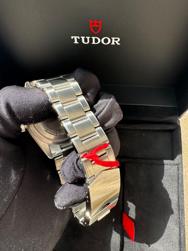 Часы Tudor Black Bay GMT 79830RB