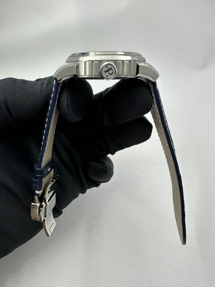 Часы Perrelet Dual Time Big Date A1101/4