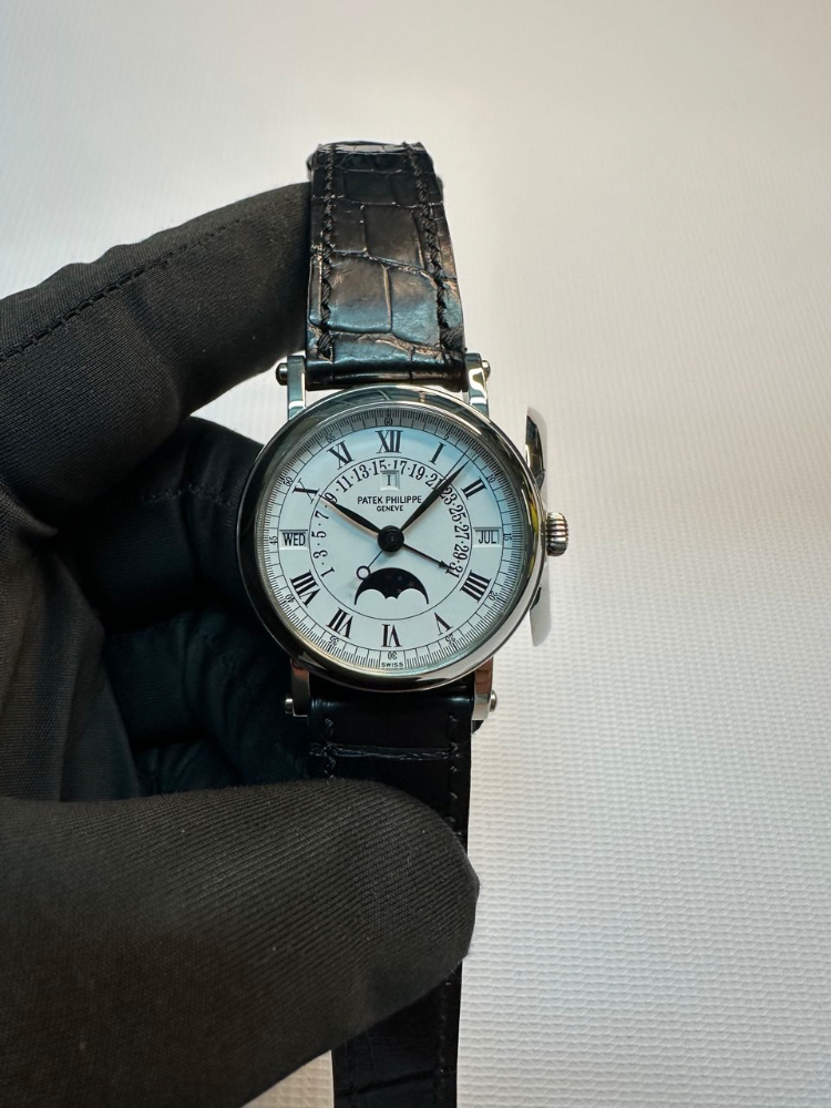 Часы Patek Philippe PERPETUAL CALENDAR SILVER DIAL 18KT WHITE GOLD