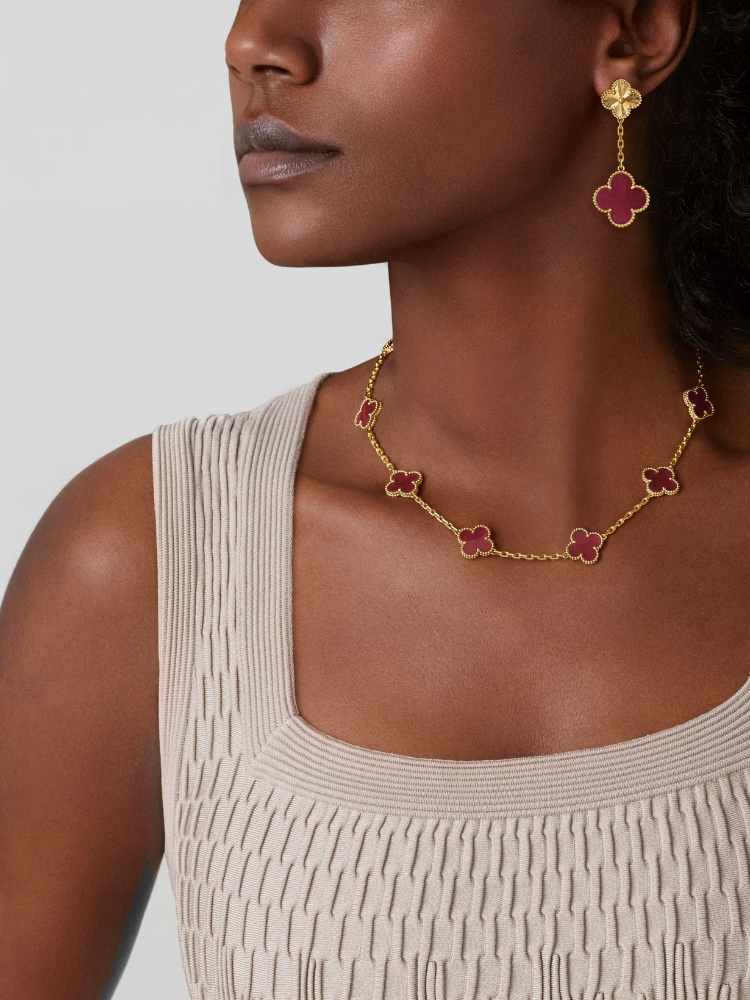 Колье Van Cleef & Arpels Vintage Alhambra necklace 10 motifs VCARPQZH00