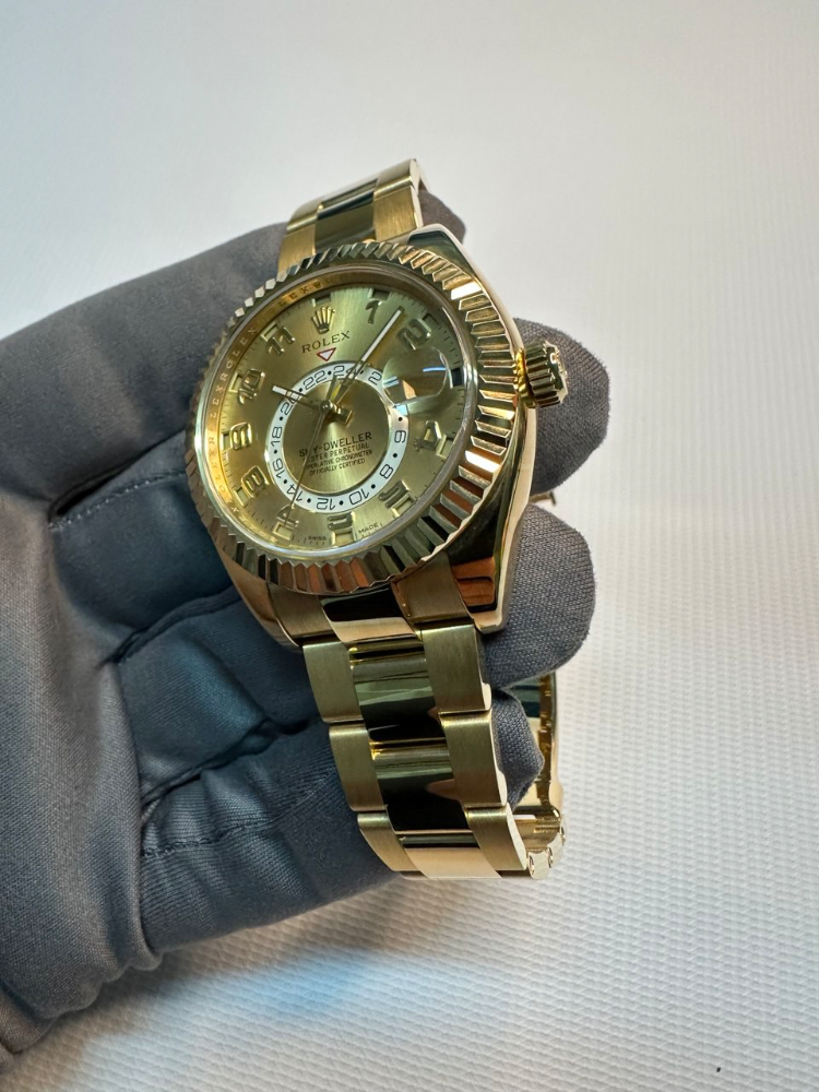 Часы Rolex Sky-Dweller 42mm Yellow Gold 326938 Champagne