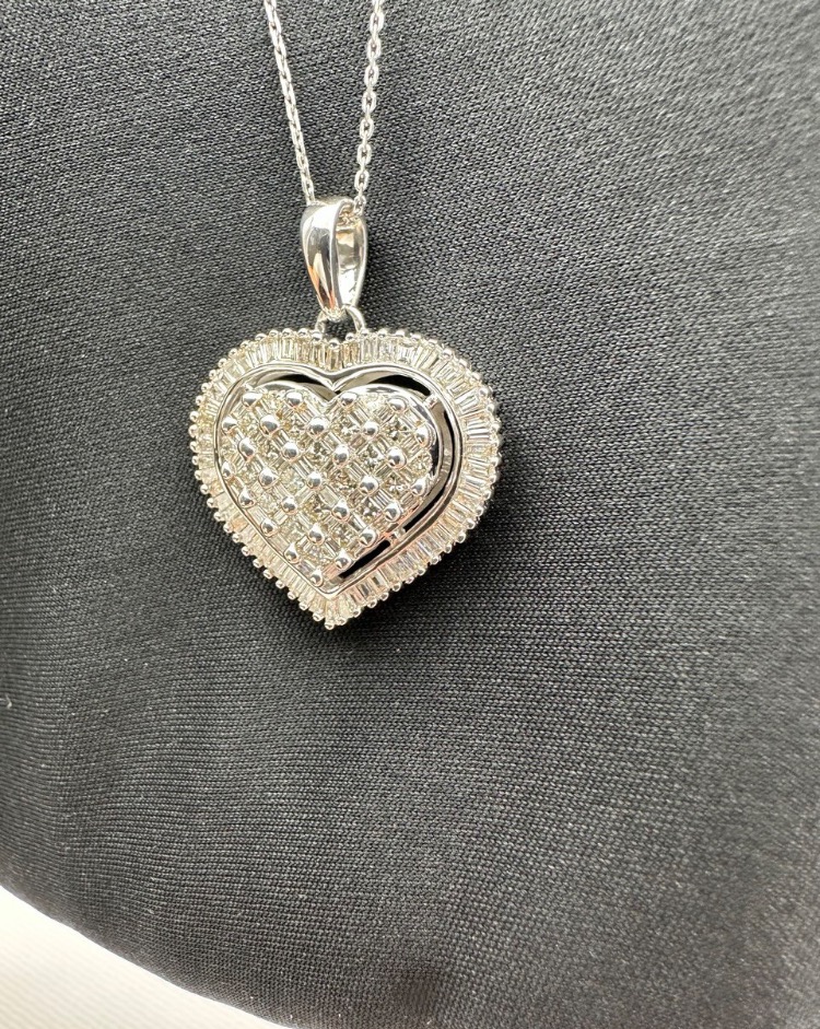 Кулон RALFDIAMONDS СЕРДЦЕ С БРИЛЛИАНТАМИ