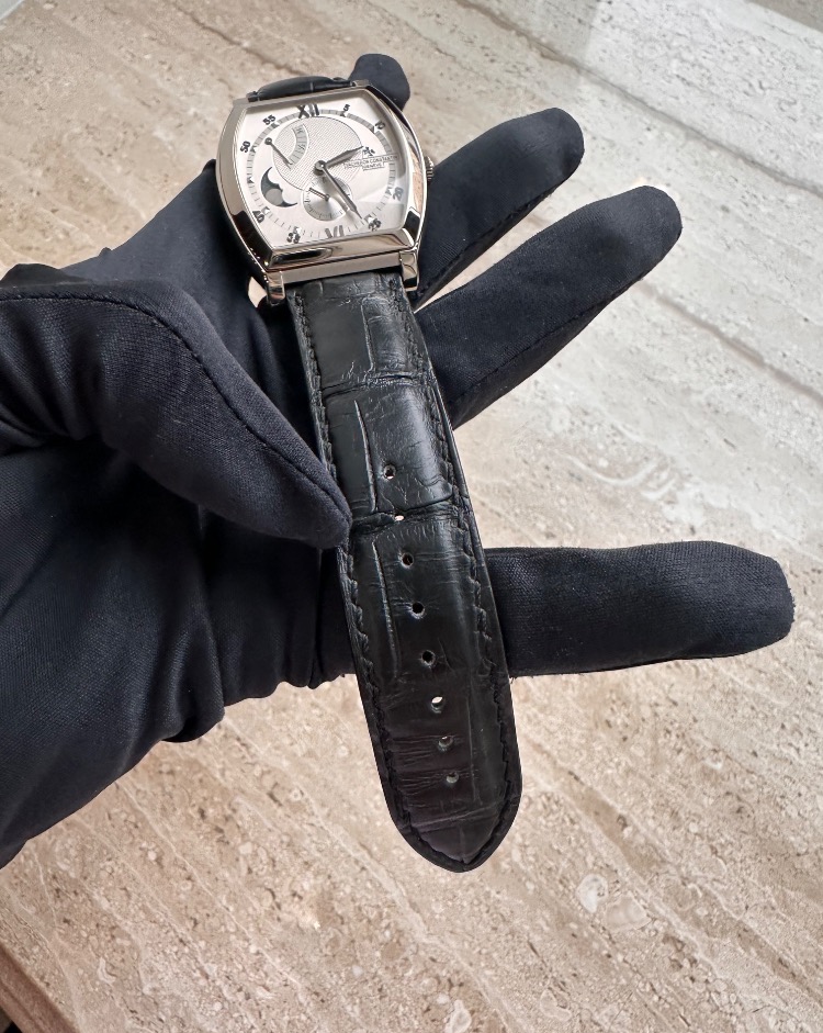 Часы Vacheron Constantin MALTE TONNEAU MOON PHASE POWER-RESERVE 83080/000G-9408