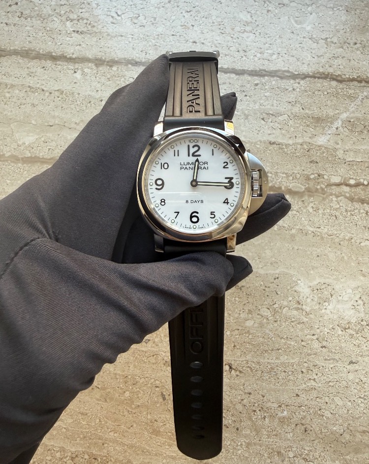 Часы Panerai Officine Luminor 8 days PAM00561
