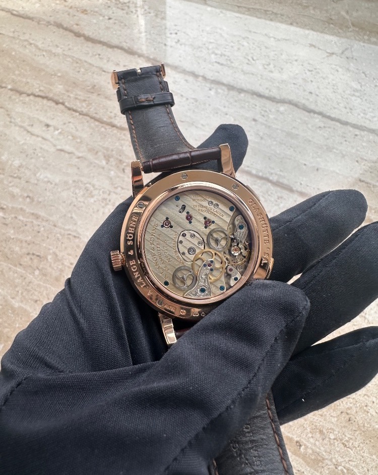 Часы A. Lange and Sohne LANGE1 TIME ZONE 116.032/LS1164AD