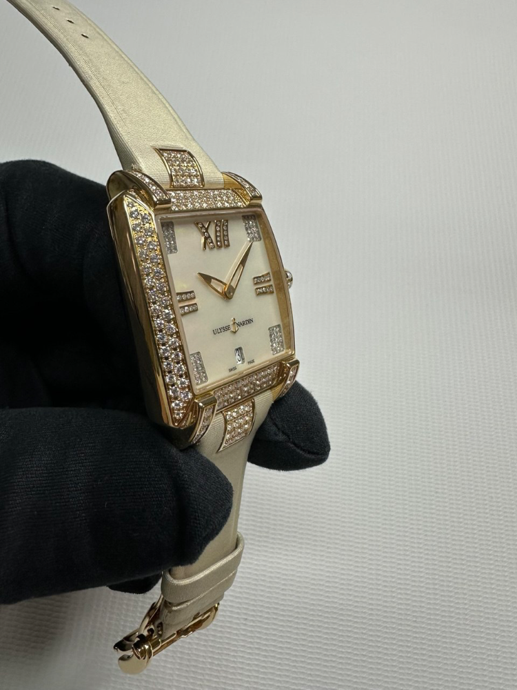 Часы Ulysse Nardin Caprice 136-91FC-301
