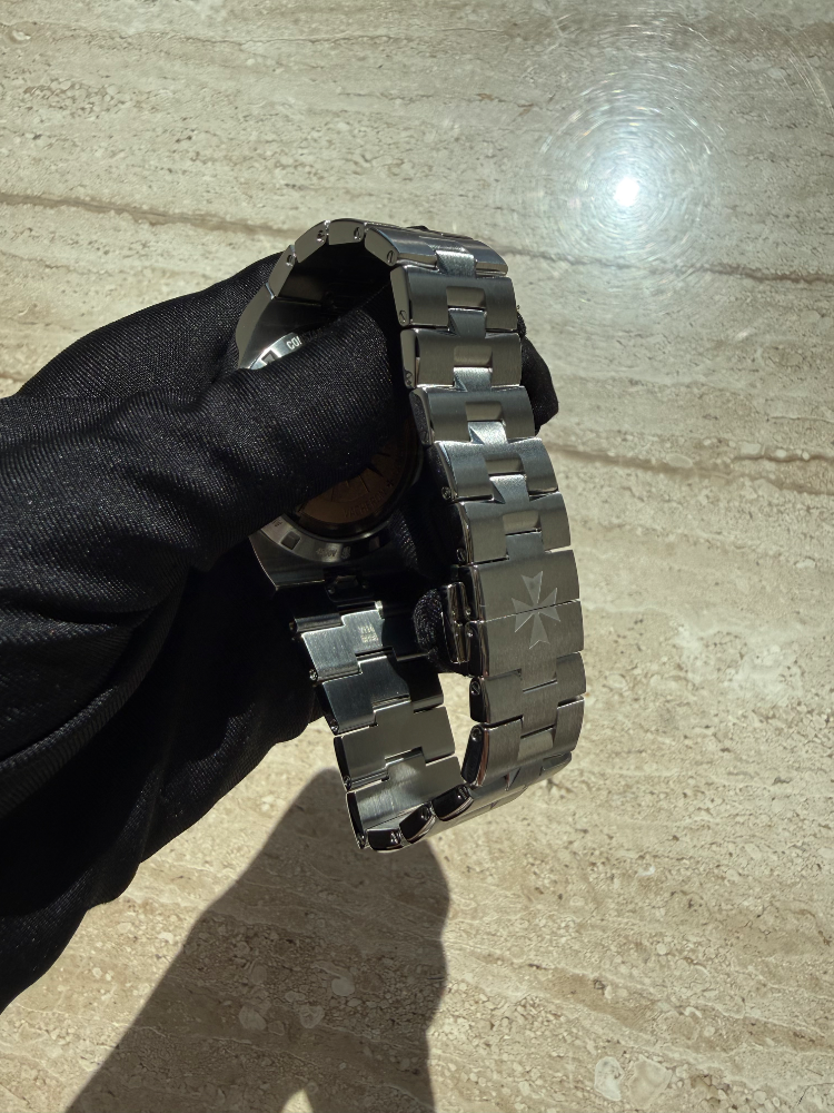 Часы Vacheron Constantin OVERSEAS Self-Winding 4500V/110A-B483 41mm Steel