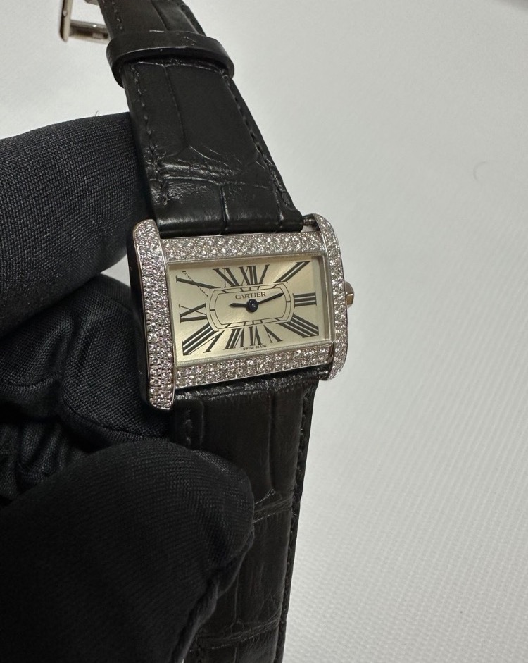 Часы Cartier Tank Divan PM White Gold Diamonds