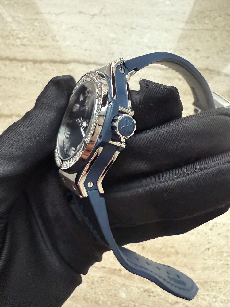 Часы Hublot Big Bang Steel Blue Diamonds 38 mm 361.SX.7170.LR.1204