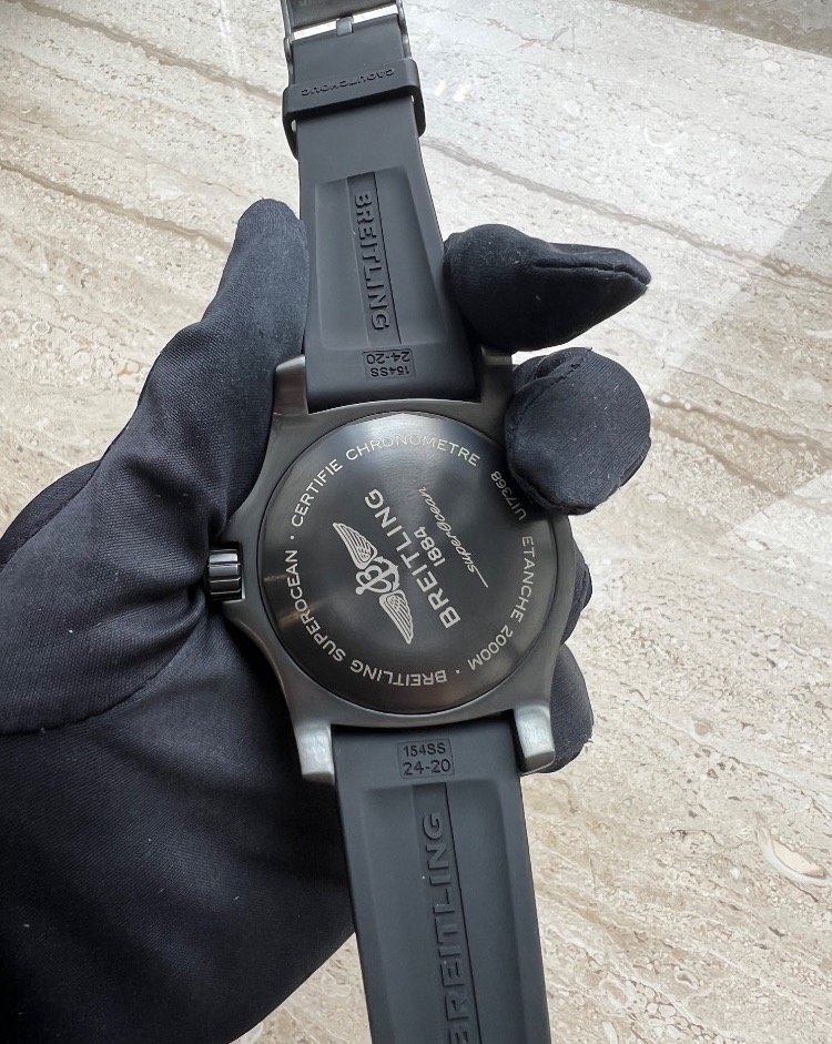 Часы Breitling Superocean 46 mm U17368