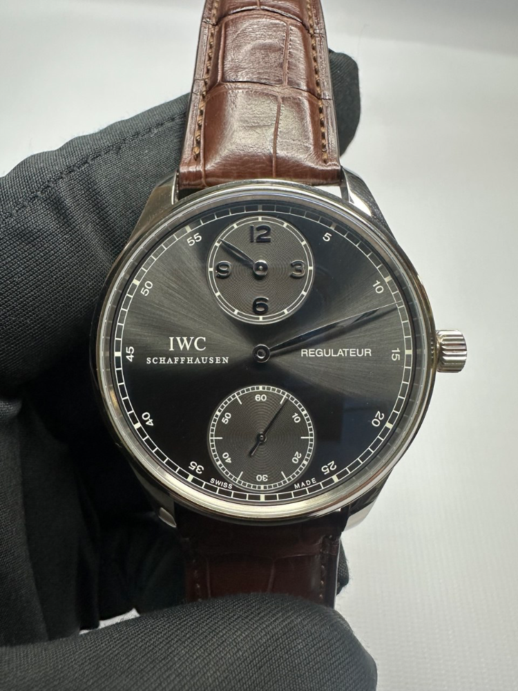 Часы IWC PORTUGUESE REGULATEUR WHITE GOLD IW544404