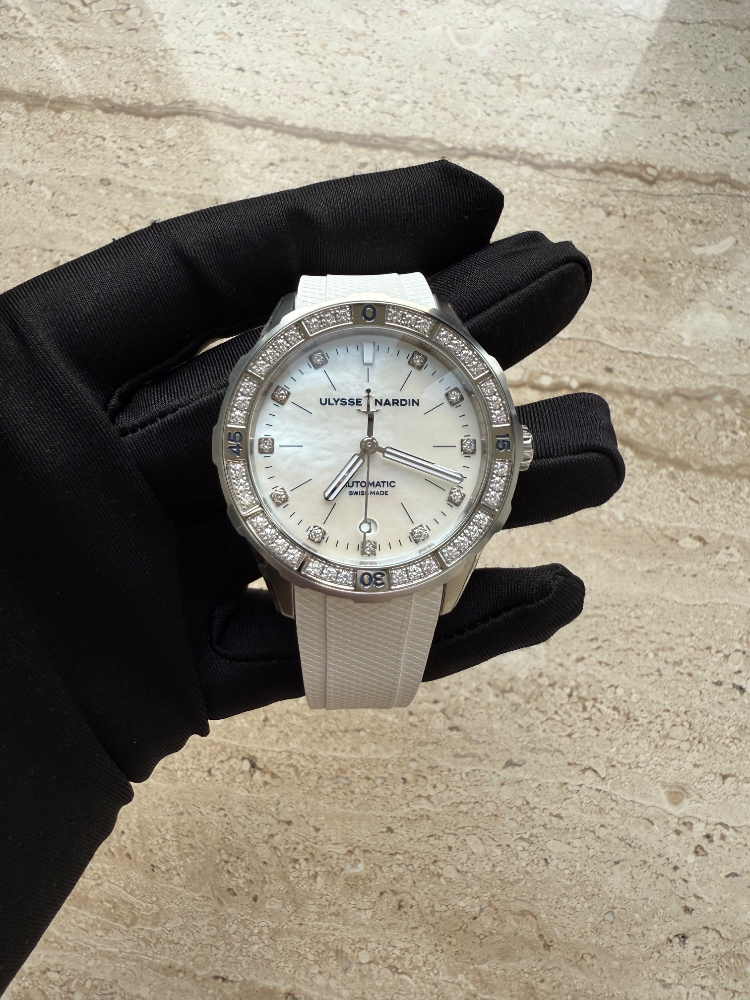 Часы Ulysse Nardin Lady Diver 8163-182B-3/10