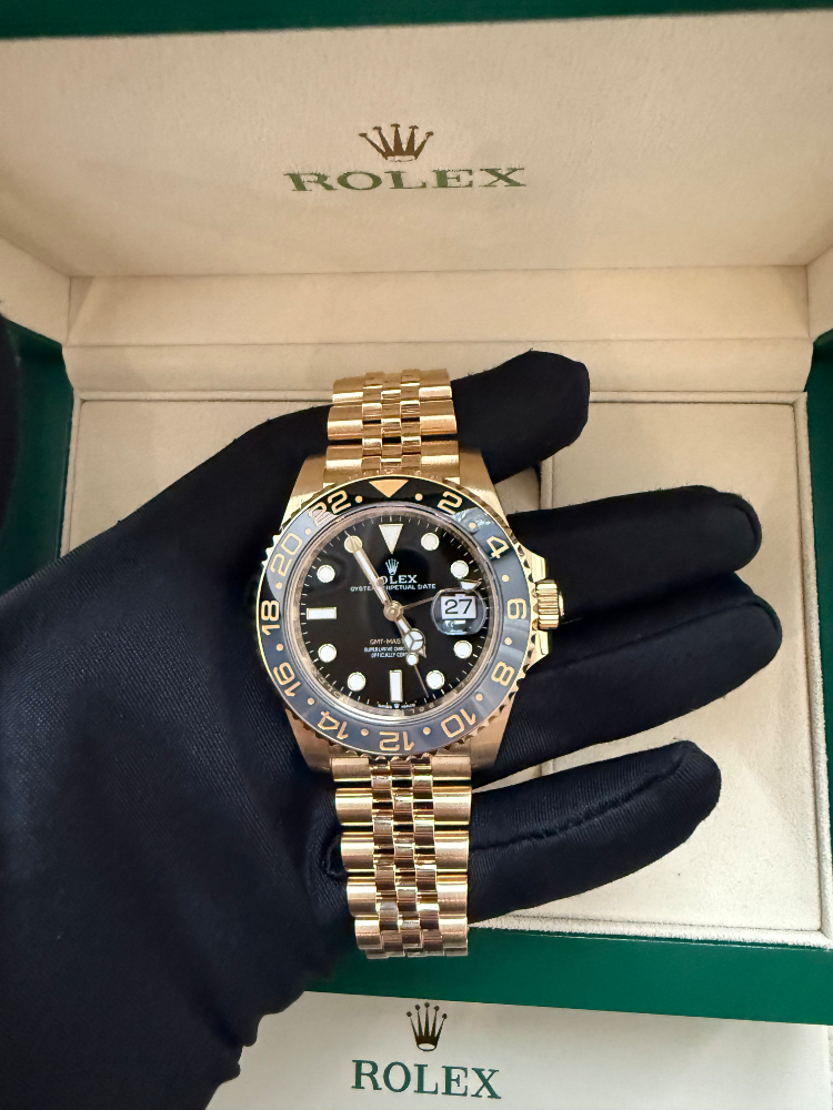 Часы Rolex GMT-Master II yellow gold 126718GRNR