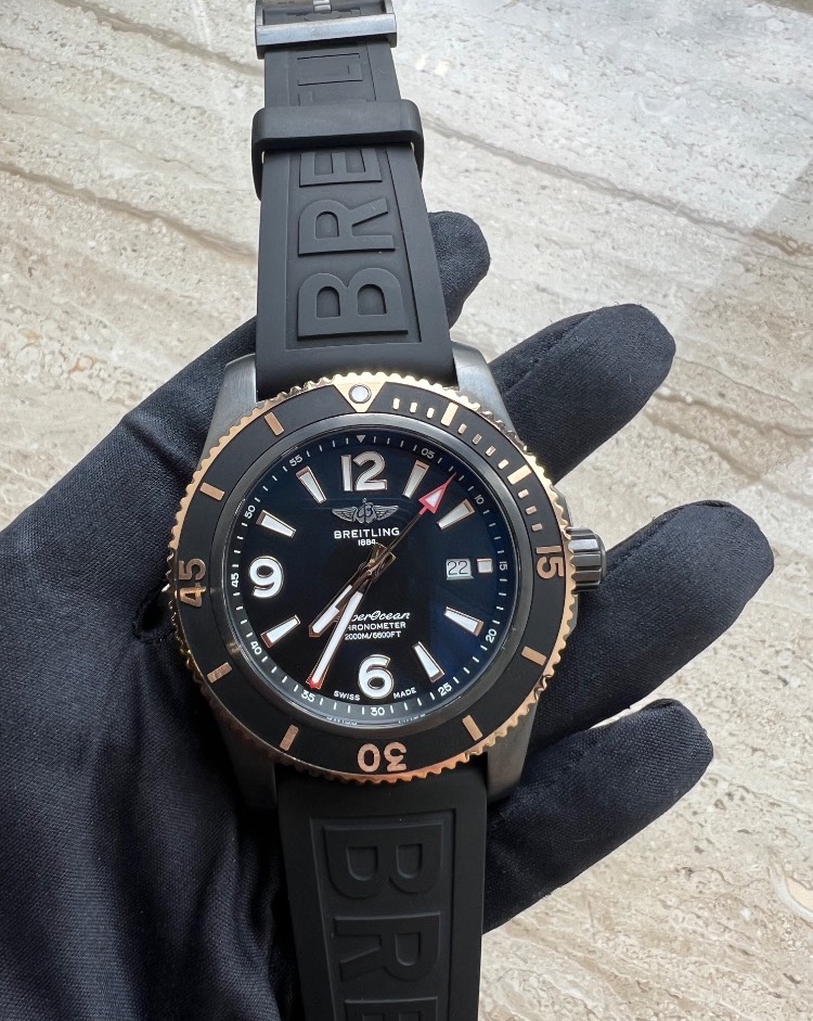 Часы Breitling Superocean 46 mm U17368