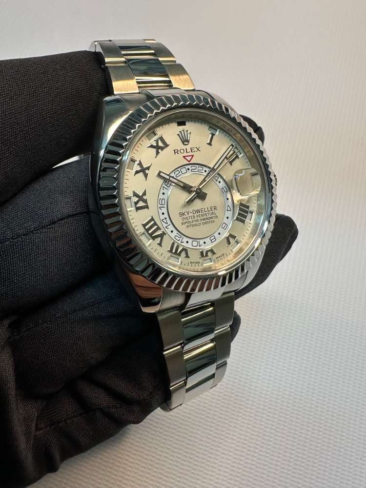 Часы Rolex Sky-Dweller 42mm White Gold 326939.