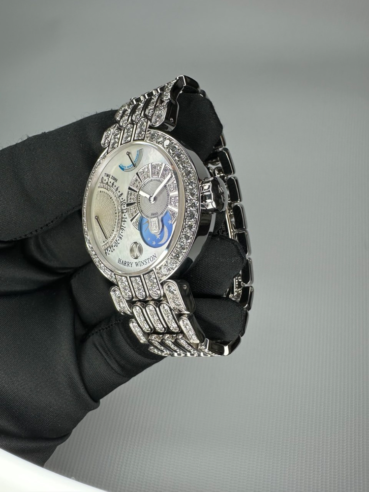 Часы Harry Winston  EXCENTER TIMEZONE