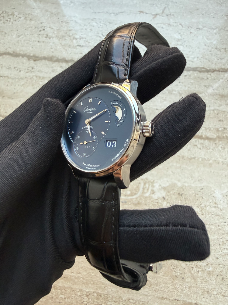 Часы Glashütte Original Original PanoMaticLunar Steel 40 mm 1-90-02-46-32-35