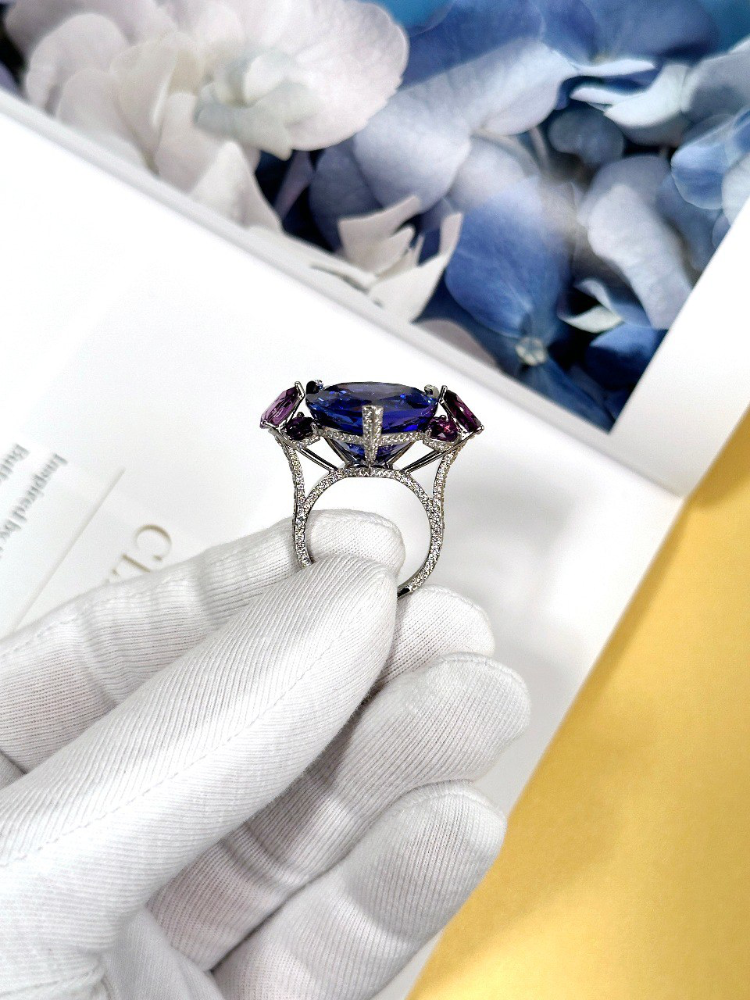 Кольцо Chopard Temptations 829212-1001