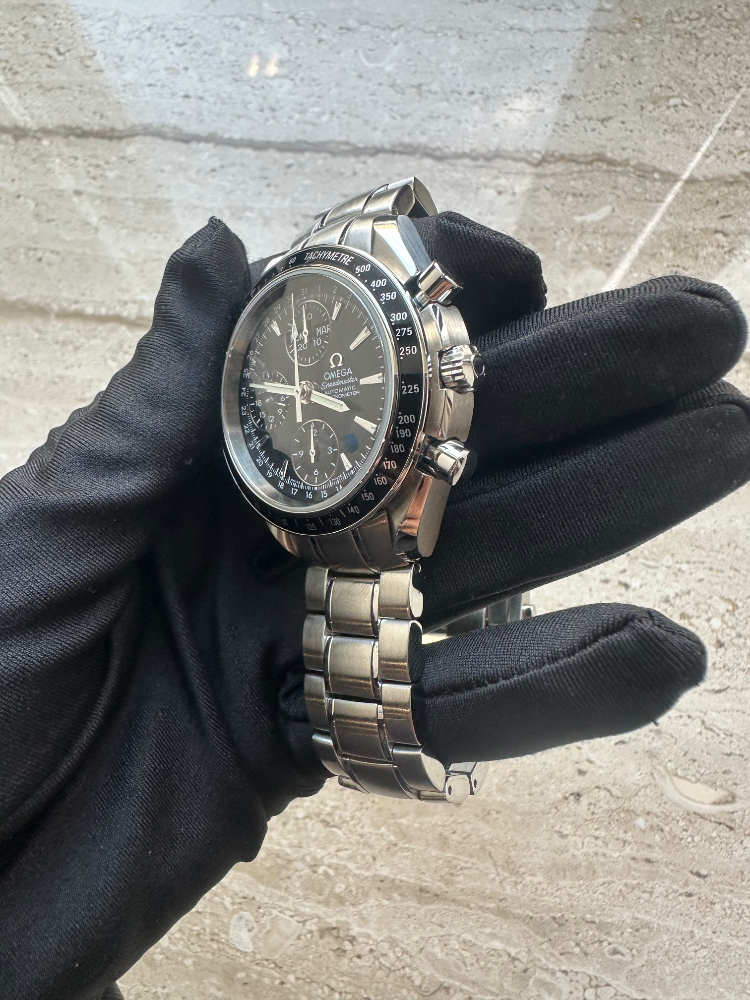 Часы Omega SPEEDMASTER DATE / DAY‑DATE 40 ММ 3220.50.00