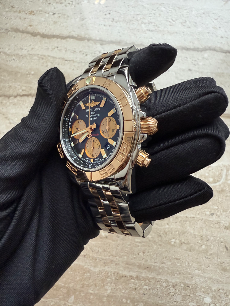 Часы Breitling CHRONOMAT B01 44MM CB011012/B968/375C