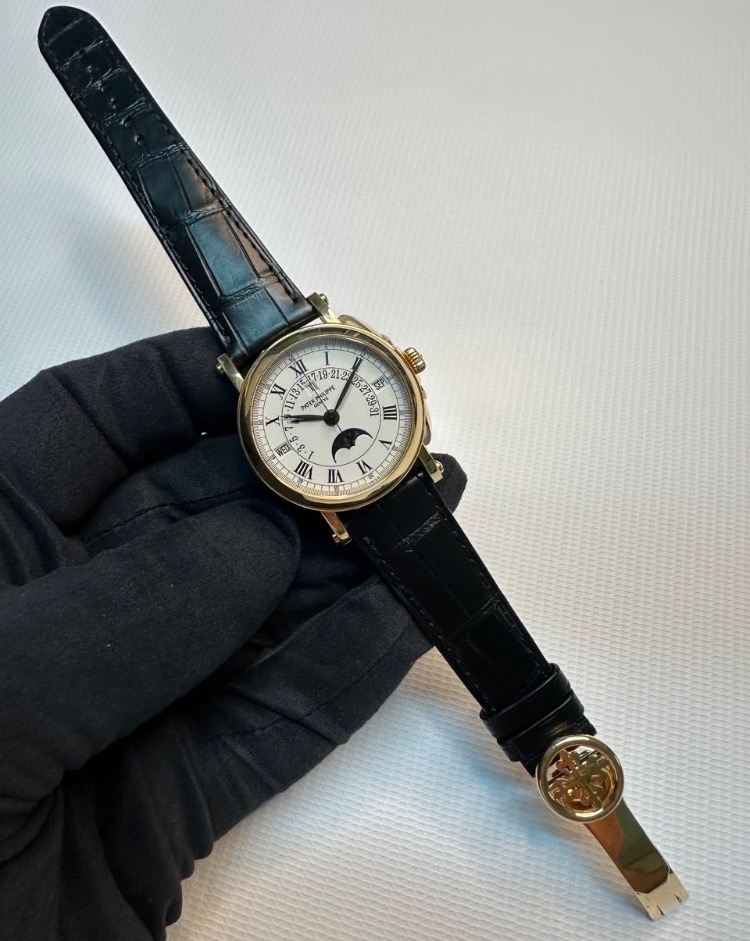 Часы Patek Philippe COMPLICATED WATCHES PERPETUAL CALENDAR 5059