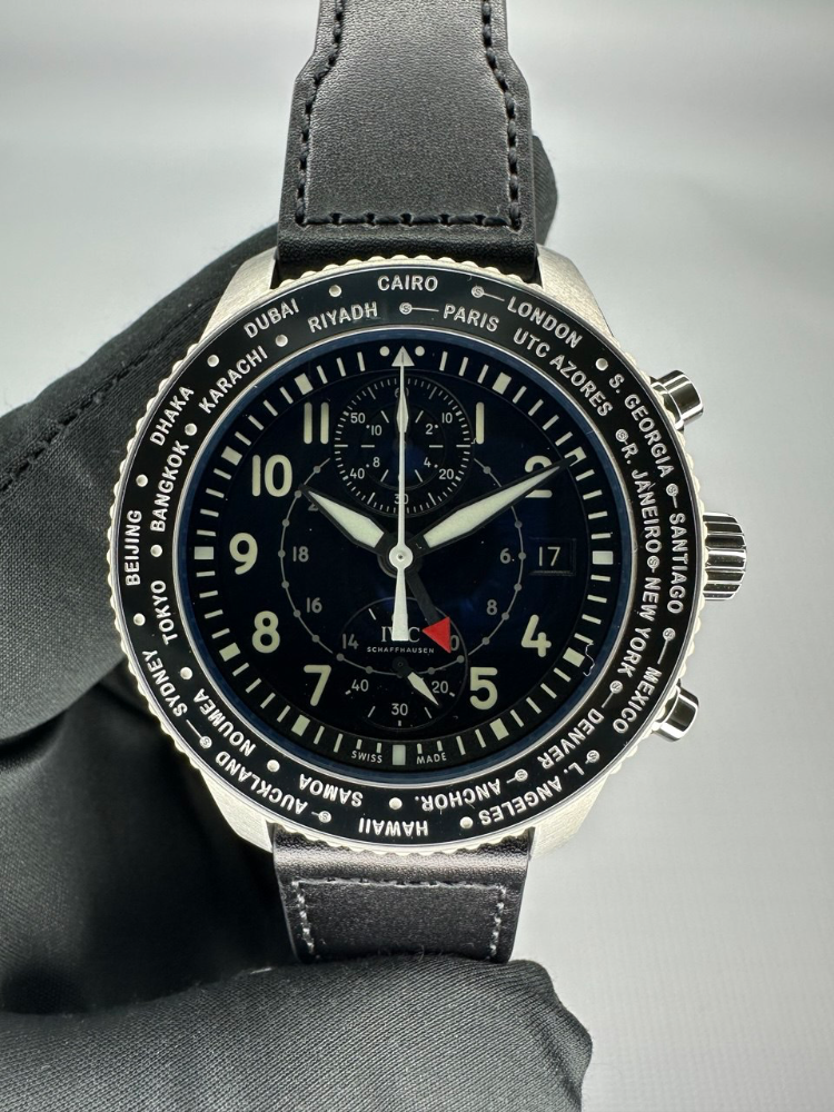 Часы IWC Pilot s Watches Pilot s Watch Timezoner Chronograph