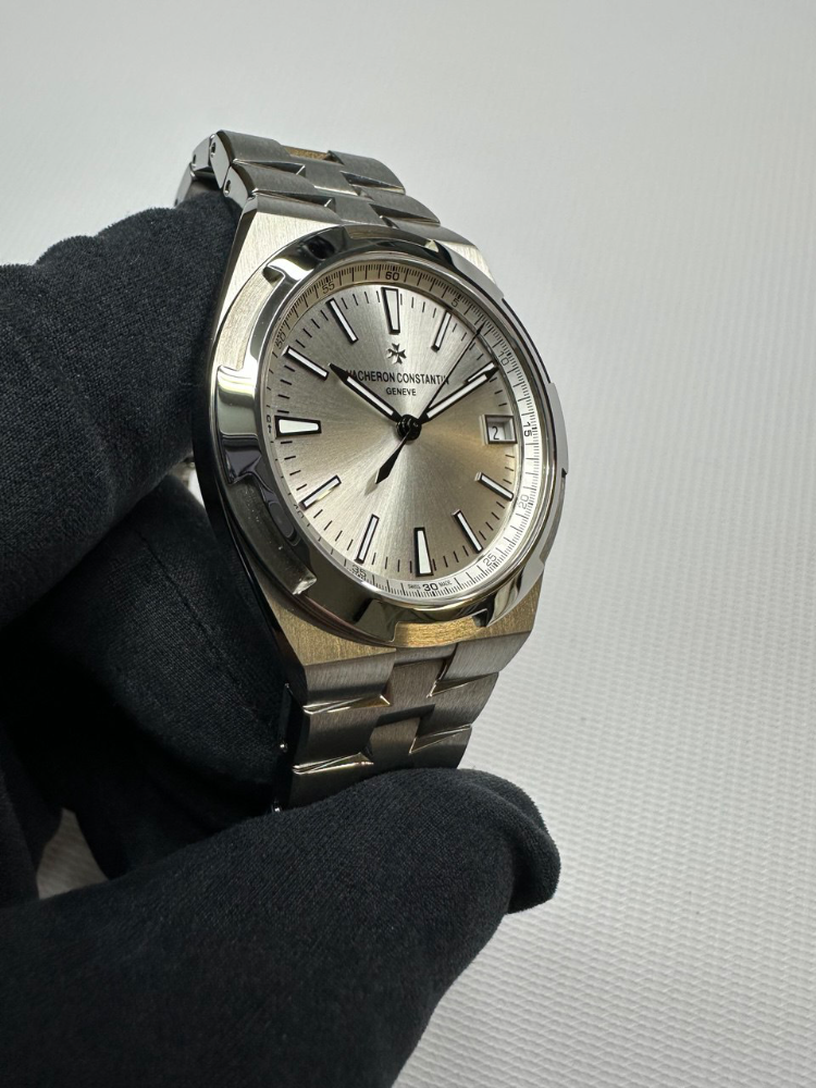 Часы Vacheron Constantin OVERSEAS