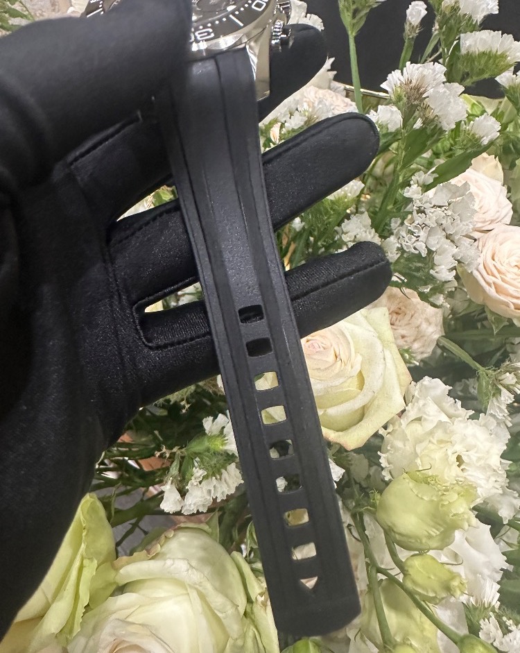 Часы Omega SEAMASTER DIVER 300 M CO-AXIAL MASTER CHRONOMETER CHRONOGRAPH 44mm 210.32.44.51.01.001