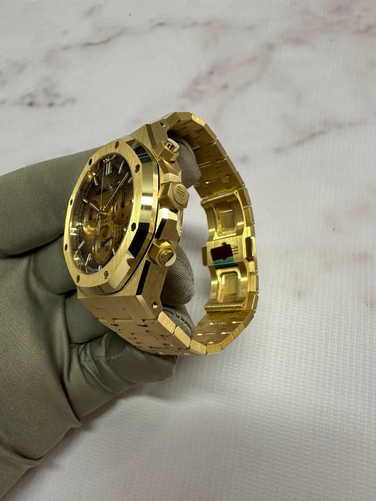 Часы AUDEMARS PIGUET ROYAL OAK CHRONOGRAPH 26240BA.OO.1320BA.02