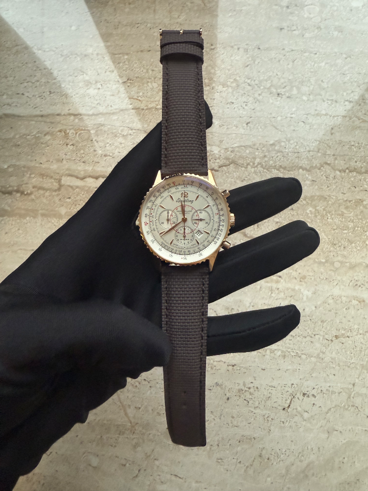 Часы Breitling Navitimer Montbrilliant 38 мм H41330