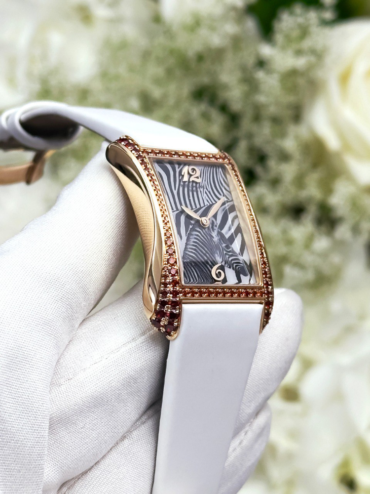 Часы Patek Philippe GONDOLO SERATA JOAILLERIE 4962/200R-010