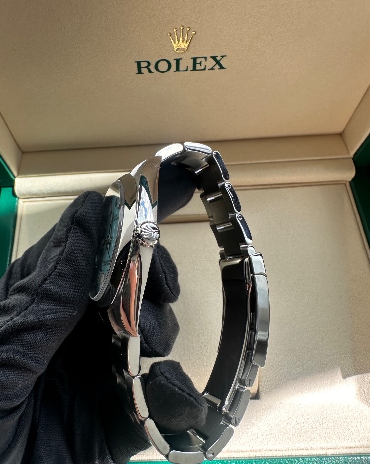 Часы Rolex Oyster Perpetual 41 mm Steel 124300-0006