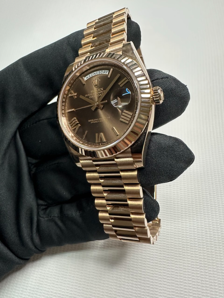 Часы Rolex Day-Date 40 mm Everose Gold 228235-0002