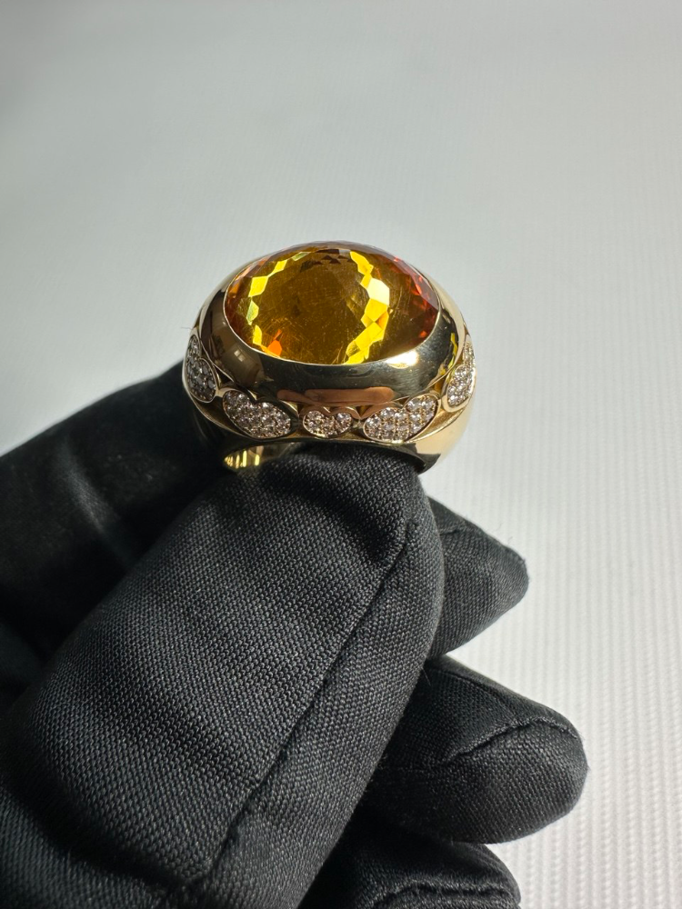 Кольцо Chopard Classic Yellow gold and Diamonds 823829-0110