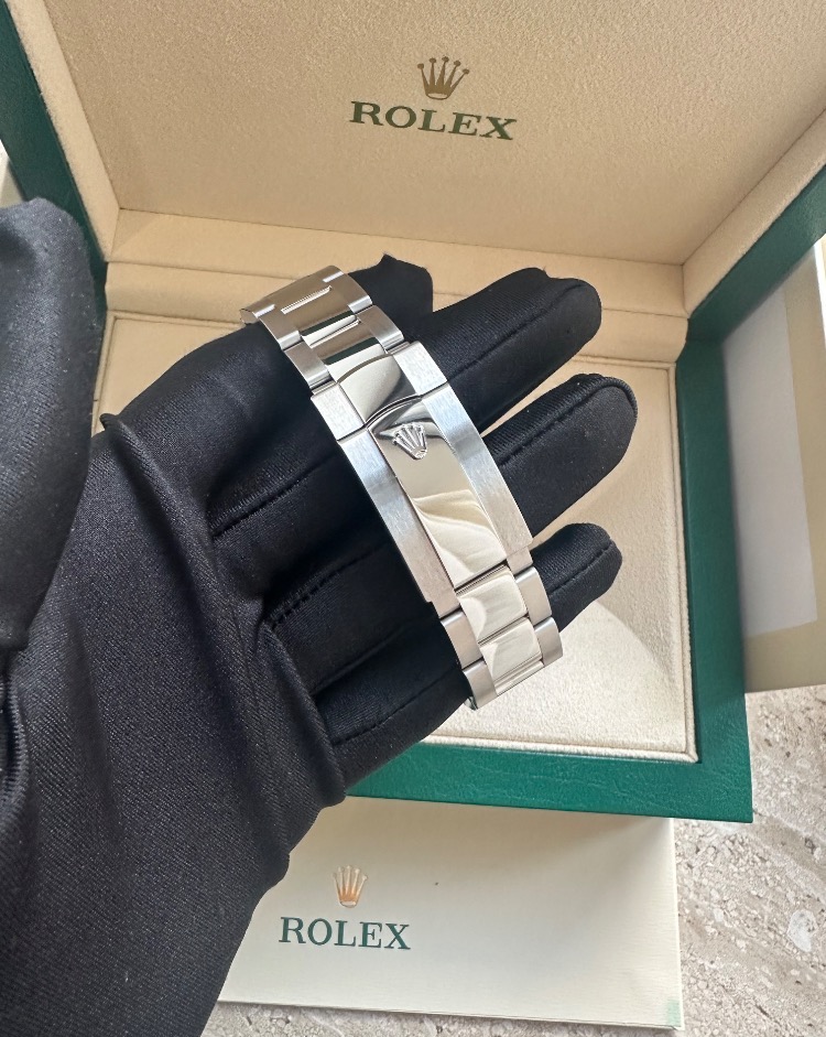 Часы Rolex Sky-Dweller 42 mm Steel and White Gold 336934-0007