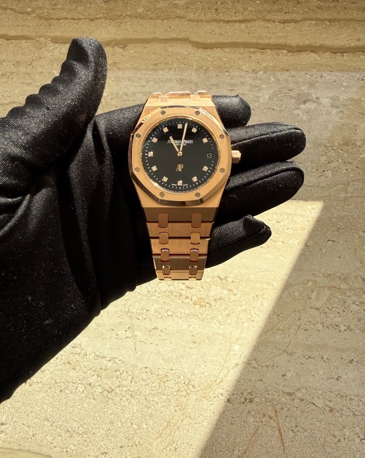 Часы AUDEMARS PIGUET ROYAL OAK “JUMBO” EXTRA-THIN 15207OR.OO.1240OR.01