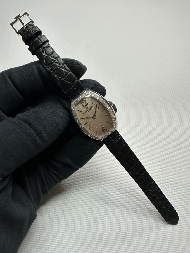 Часы Vacheron Constantin 1972 Egerie Ladies Tonneau