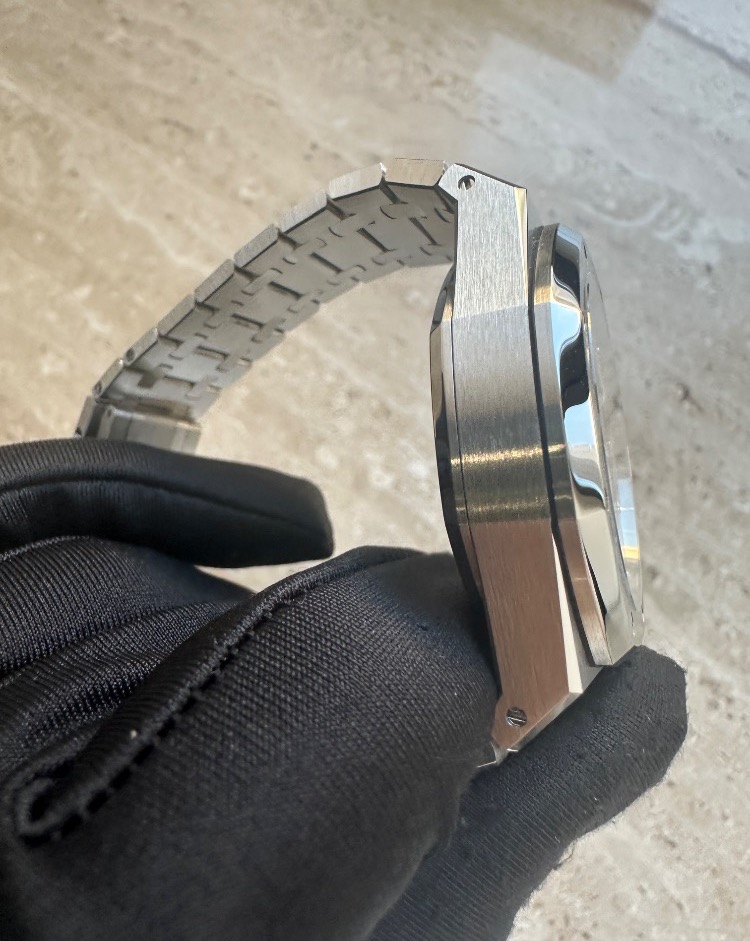 Часы AUDEMARS PIGUET ROYAL OAK SELFWINDING CHRONOGRAPH 41 MM 26240ST.OO.1320ST.07