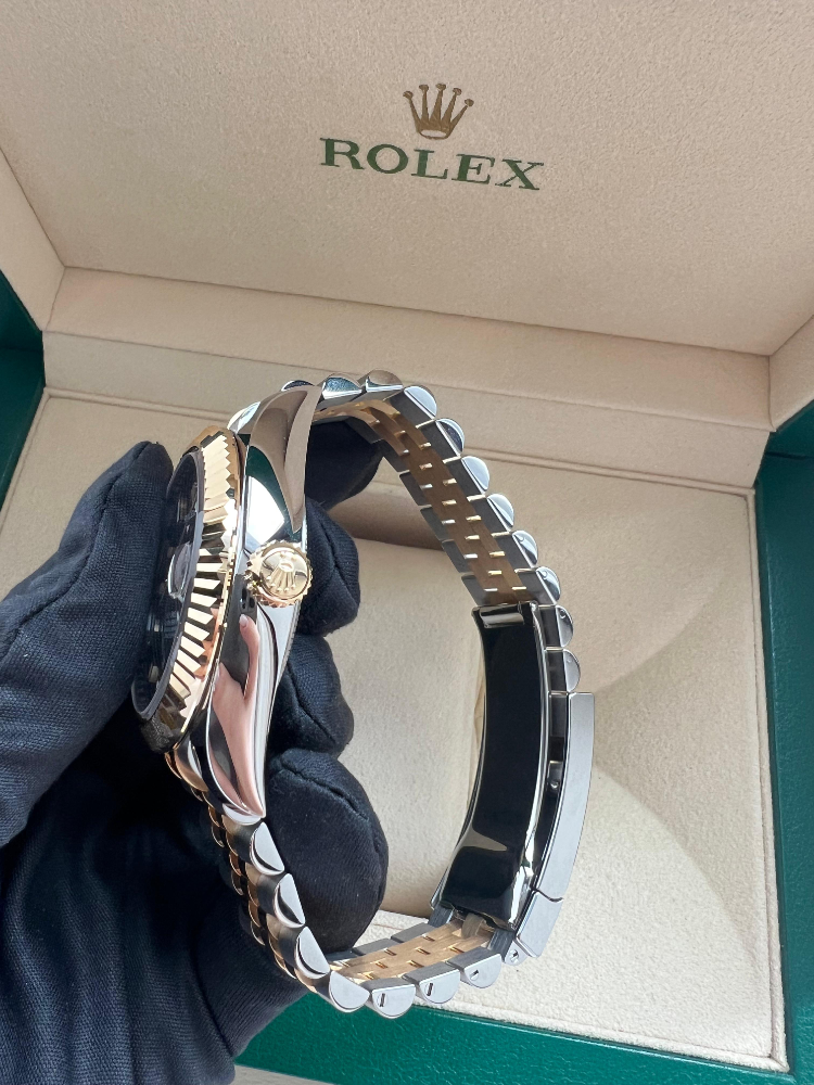Часы Rolex Sky-Dweller 336933-0004