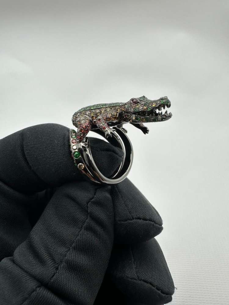 Кольцо Boucheron Animal