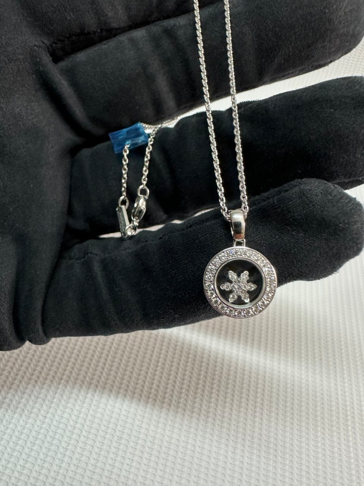 Подвеска Chopard Happy Diamonds 79A018-1301