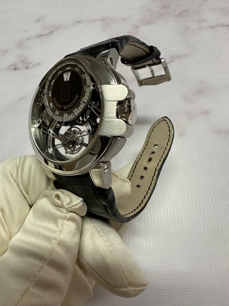 Часы Harry Winston Ocean Tourbillon Jumping Hour OCEMTJ45WW001